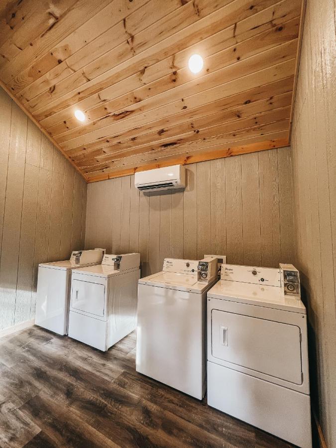 Cabin #4 Studio W Kitchenette Hartwell Ngoại thất bức ảnh